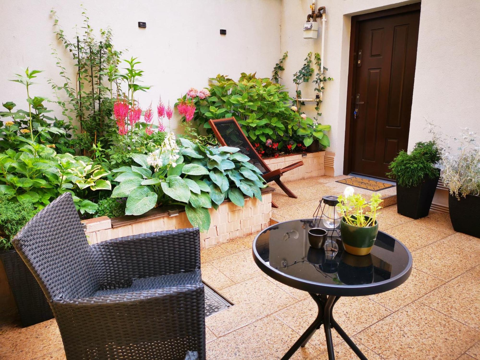 Cozy Green House Букурещ Екстериор снимка